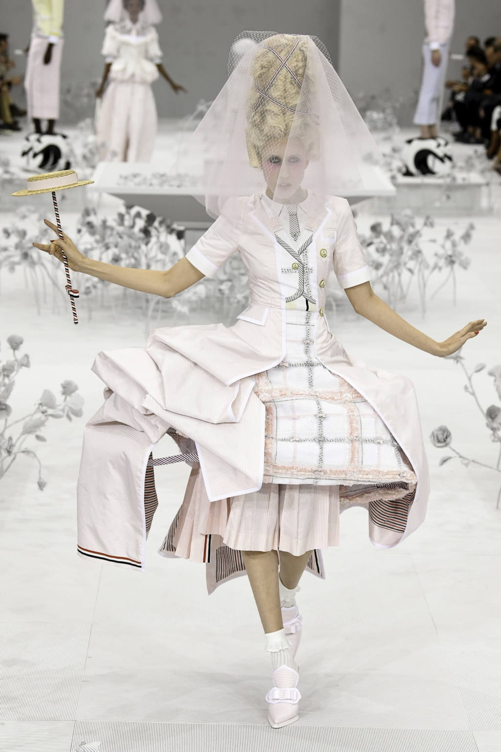 Fashion Week Paris Spring/Summer 2020 look 10 from the Thom Browne collection 女装
