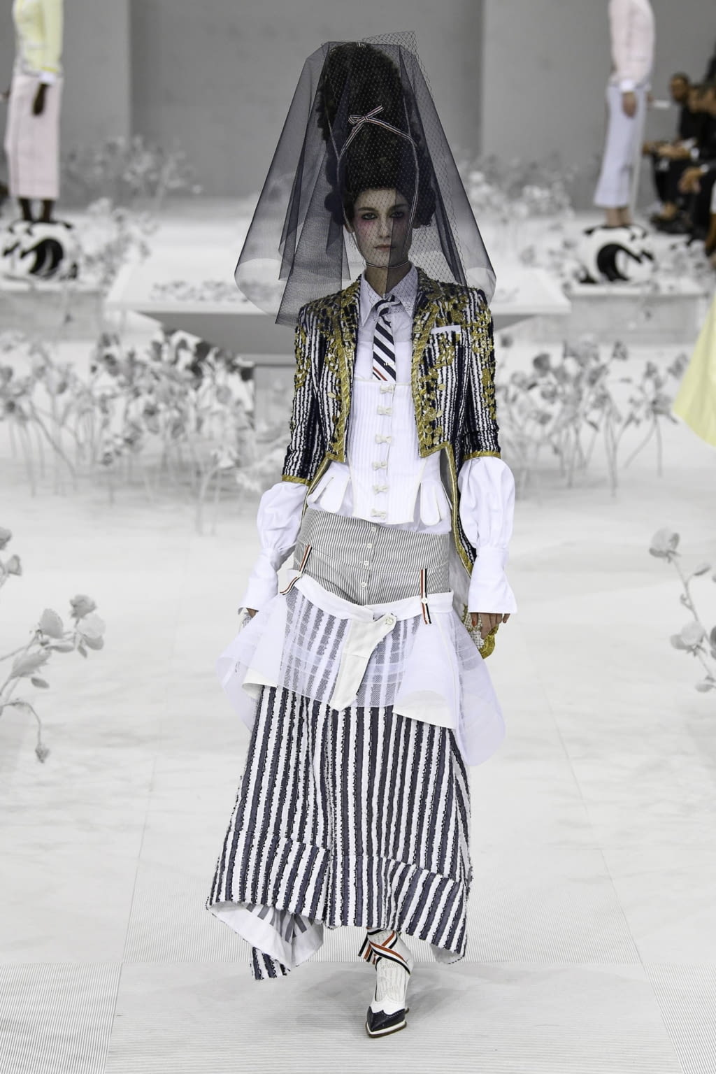 Fashion Week Paris Spring/Summer 2020 look 30 from the Thom Browne collection 女装