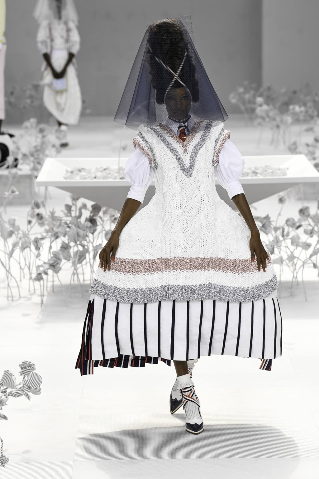 Fashion Week Paris Spring/Summer 2020 look 32 from the Thom Browne collection 女装