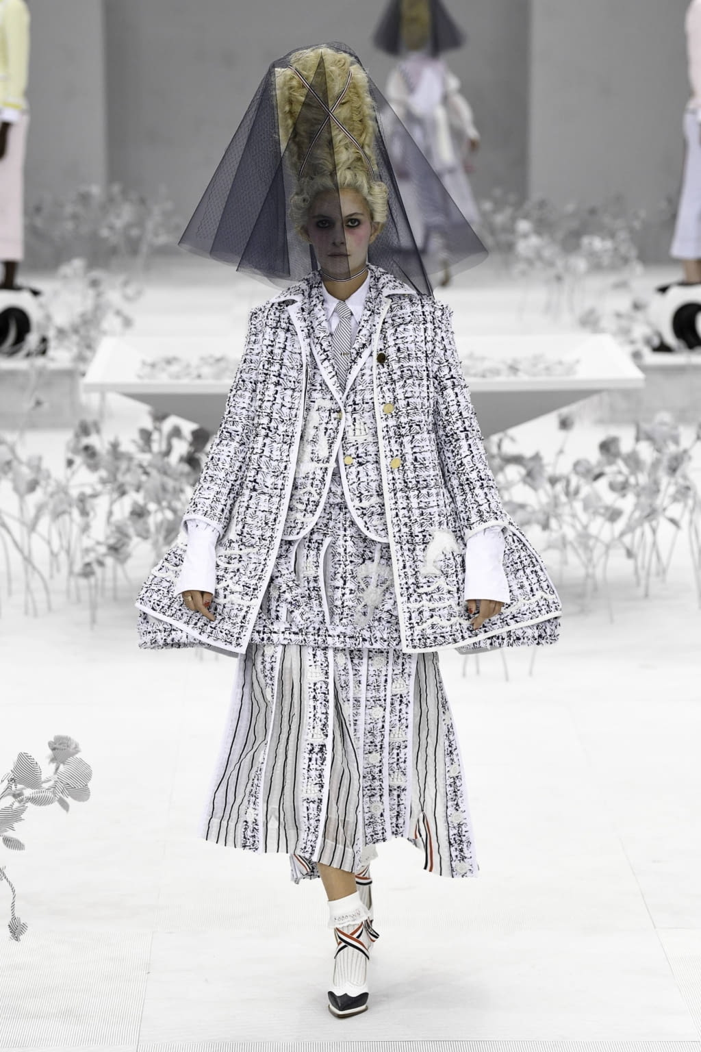 Fashion Week Paris Spring/Summer 2020 look 36 from the Thom Browne collection 女装