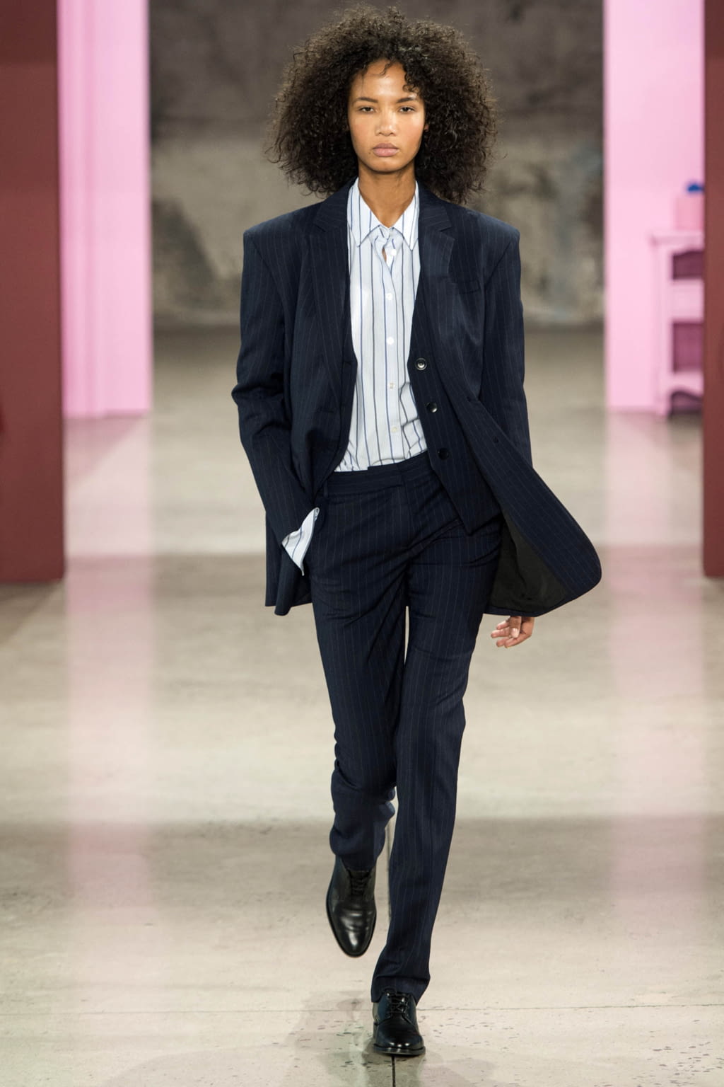 Fashion Week New York Fall/Winter 2017 look 1 from the Tibi collection 女装