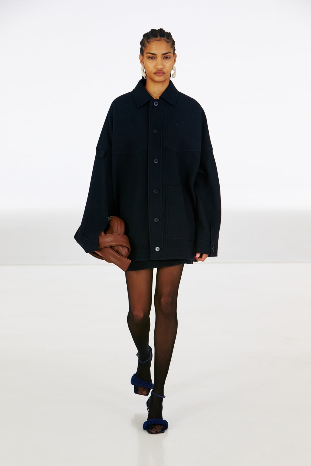 Fashion Week New York Fall/Winter 2022 look 17 from the Tibi collection womenswear