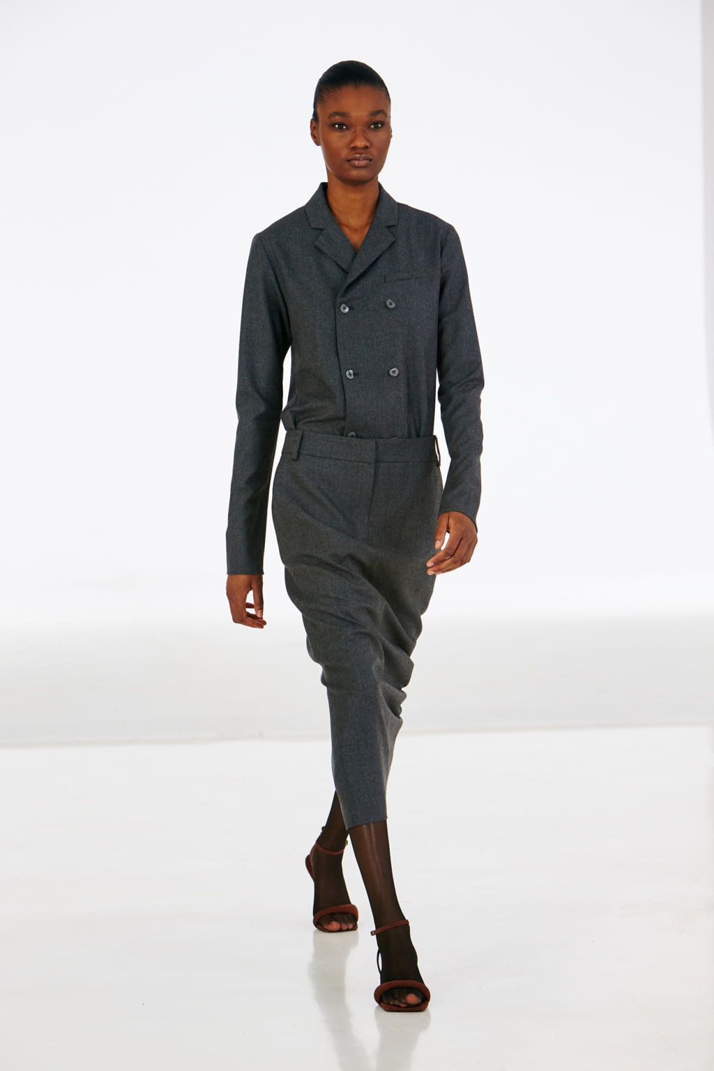 Fashion Week New York Fall/Winter 2022 look 27 from the Tibi collection womenswear