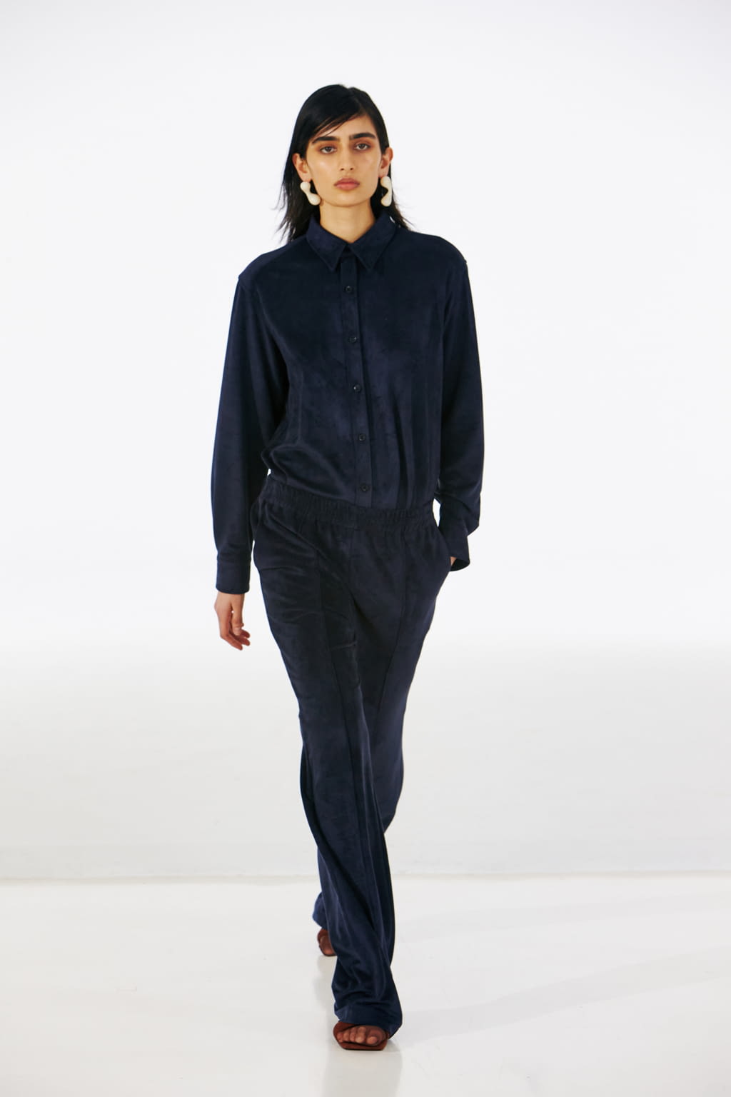 Fashion Week New York Fall/Winter 2022 look 3 from the Tibi collection 女装