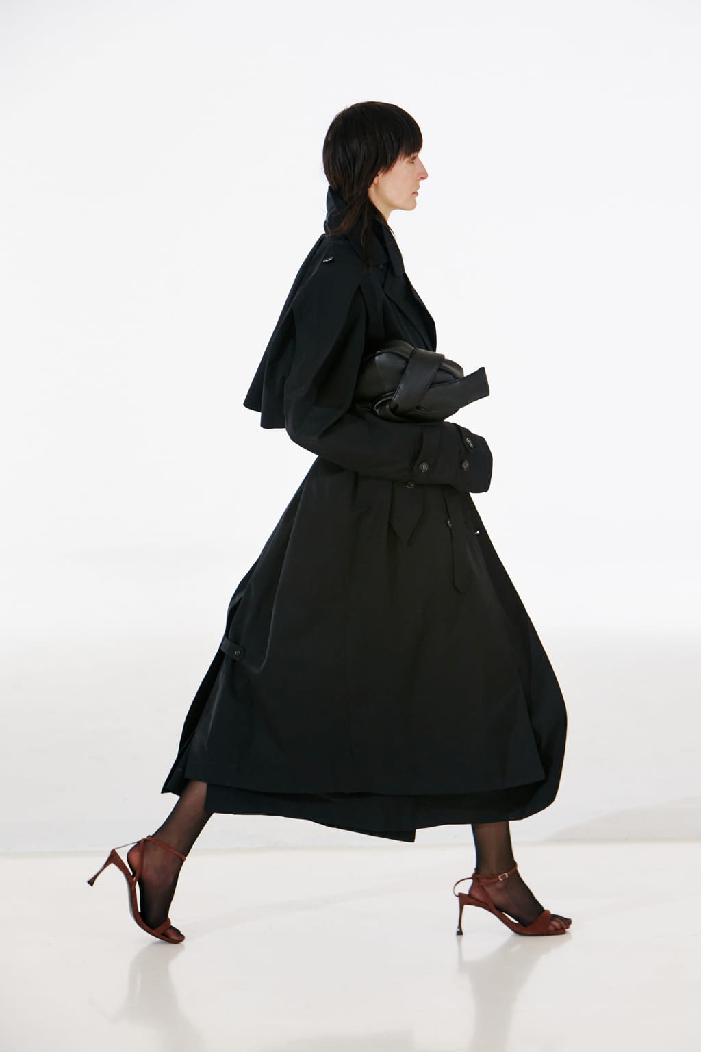Fashion Week New York Fall/Winter 2022 look 32 from the Tibi collection womenswear