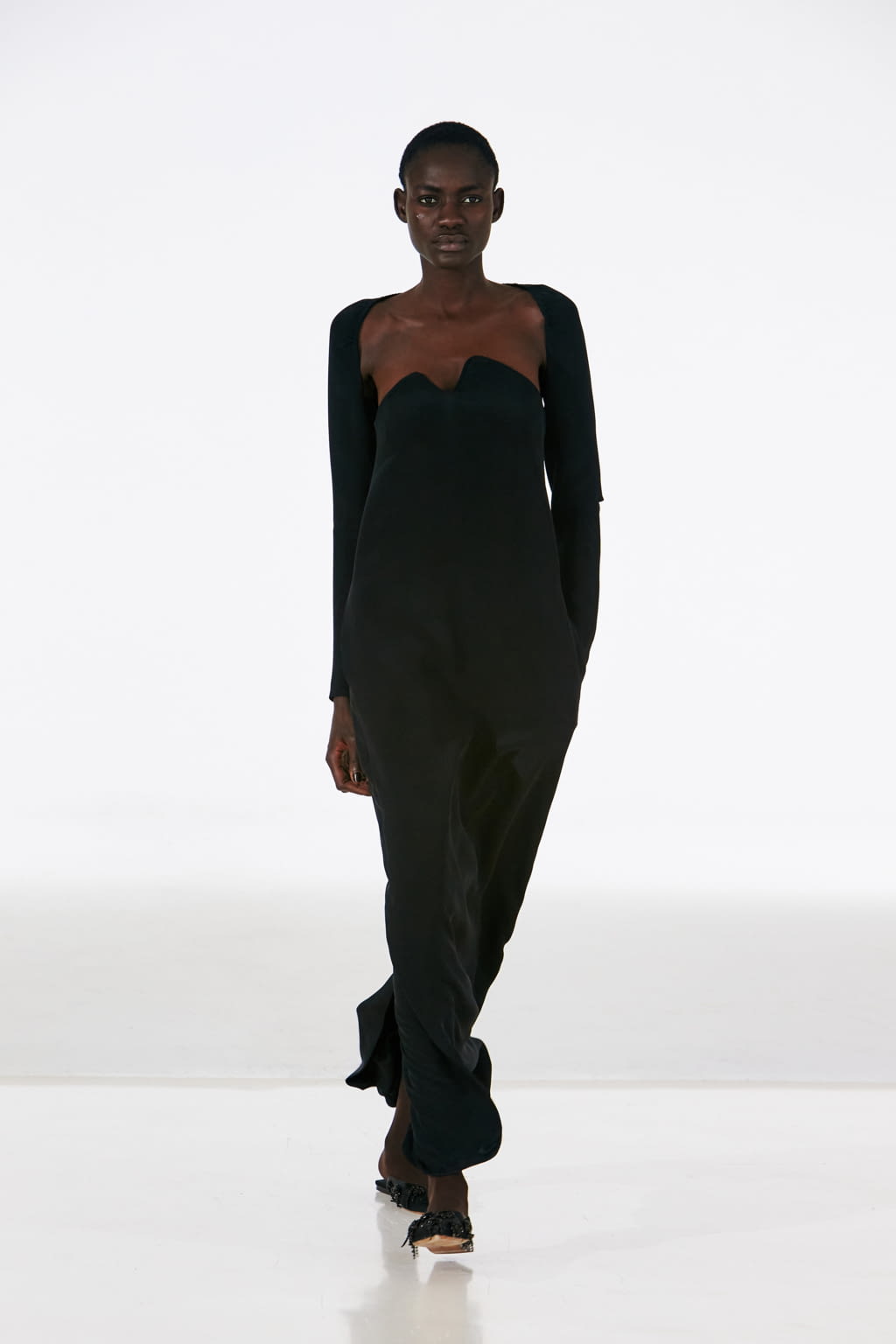 Fashion Week New York Fall/Winter 2022 look 43 from the Tibi collection 女装