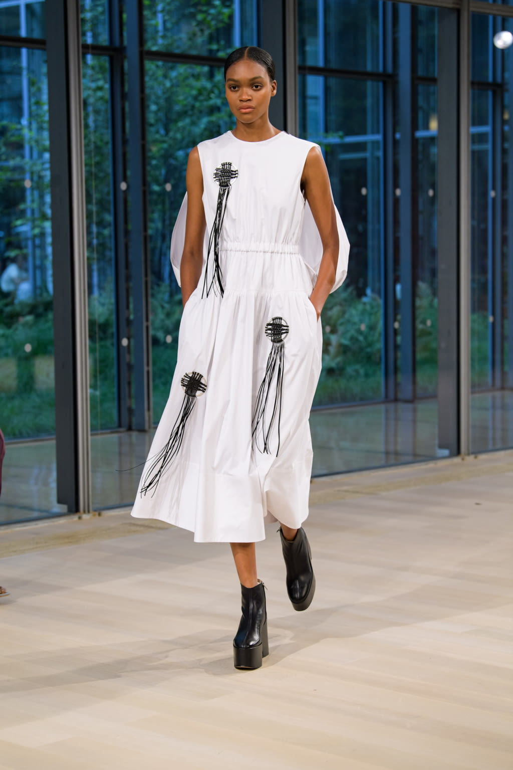 Fashion Week New York Spring/Summer 2020 look 39 from the Tibi collection 女装