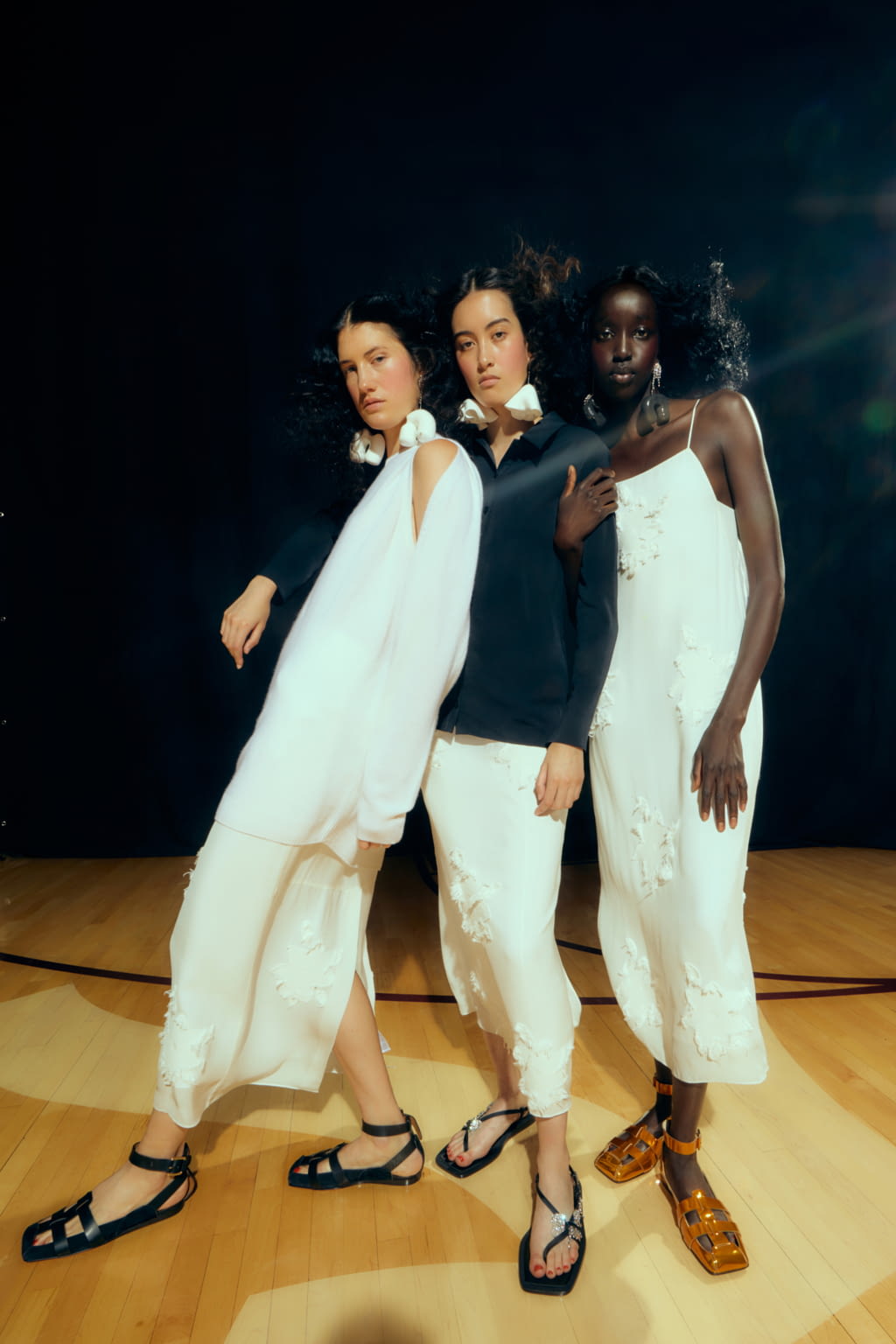 Fashion Week New York Spring/Summer 2022 look 14 de la collection Tibi womenswear
