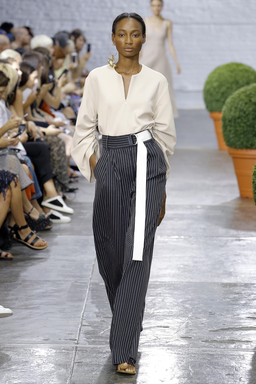 Fashion Week New York Spring/Summer 2017 look 14 from the Tibi collection womenswear