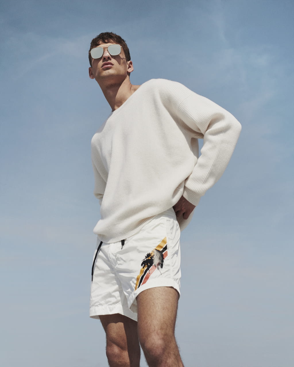Fashion Week New York Resort 2019 look 2 from the Tomas Maier collection menswear