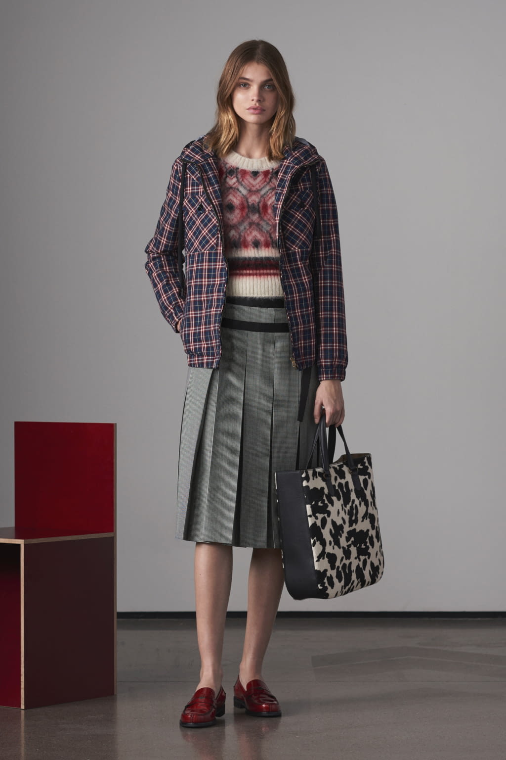 Fashion Week New York Pre-Fall 2018 look 15 from the Tomas Maier collection 女装