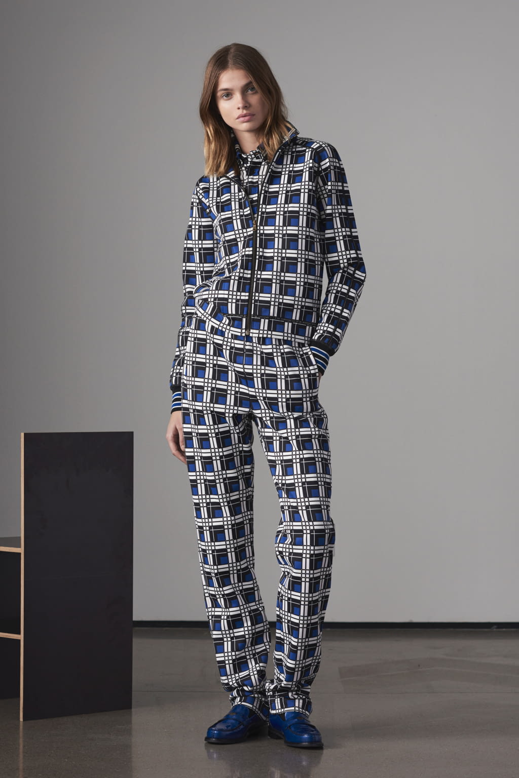 Fashion Week New York Pre-Fall 2018 look 23 from the Tomas Maier collection womenswear