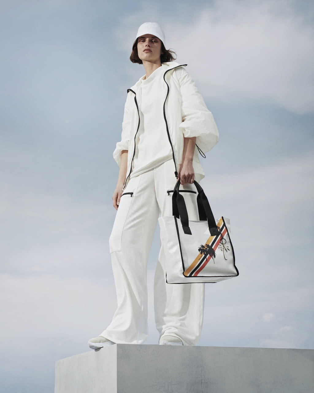 Fashion Week New York Resort 2019 look 23 from the Tomas Maier collection womenswear