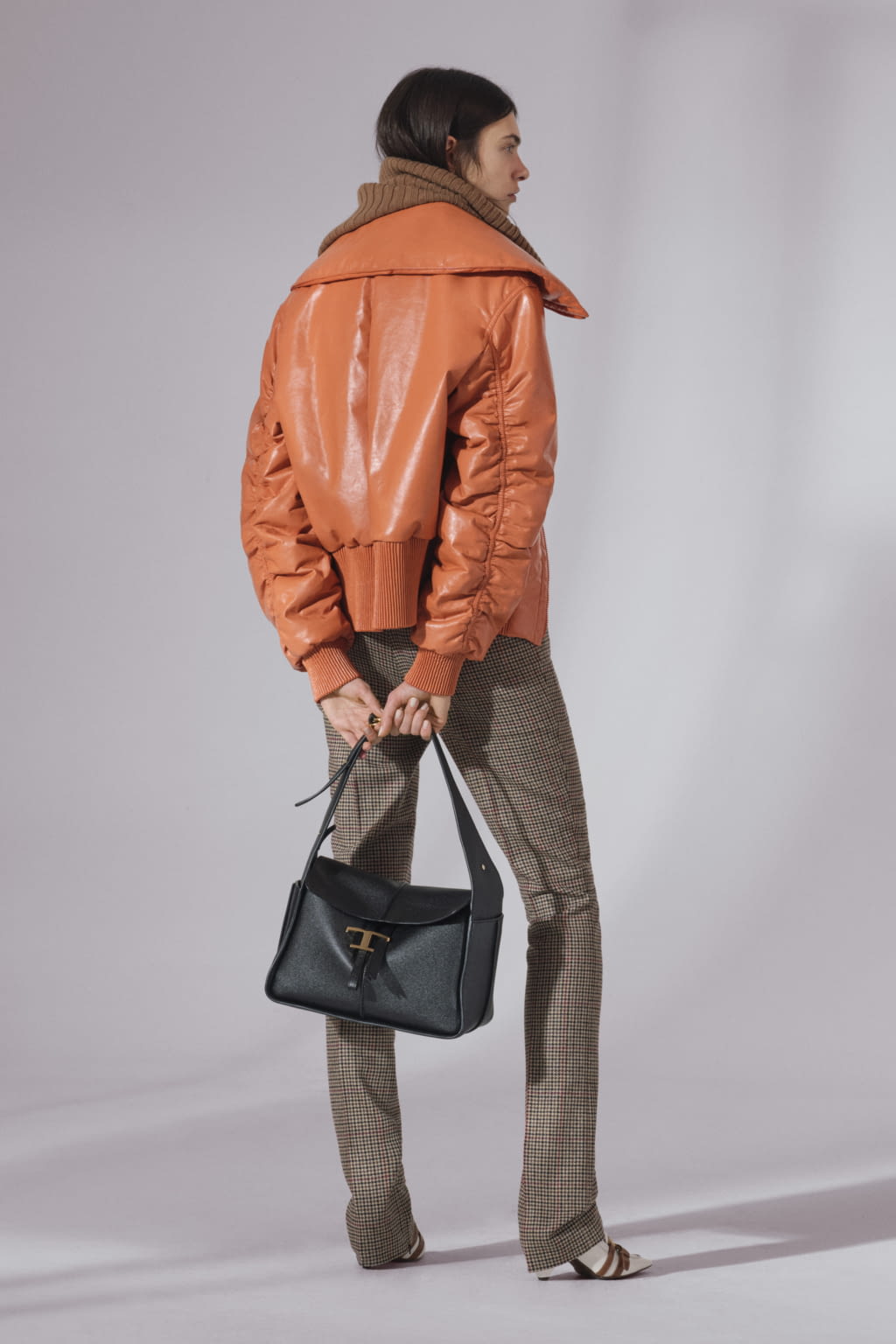 Fashion Week Milan Pre-Fall 2021 look 10 from the Tod's collection 女装