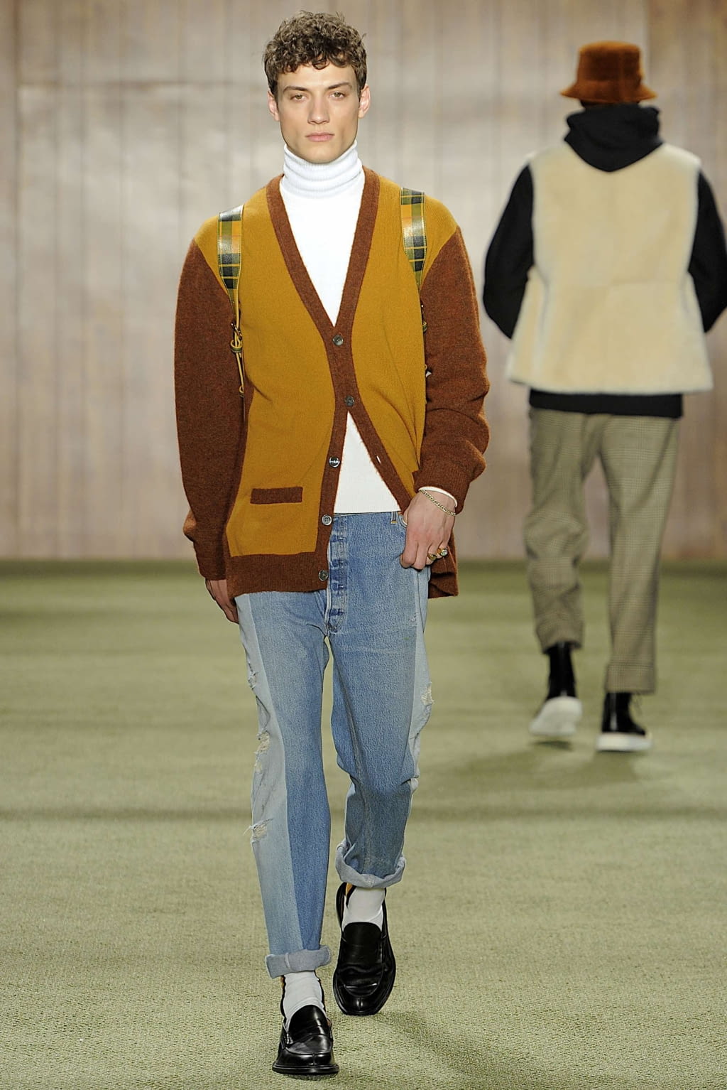 Fashion Week New York Fall/Winter 2019 look 3 from the Todd Snyder collection menswear