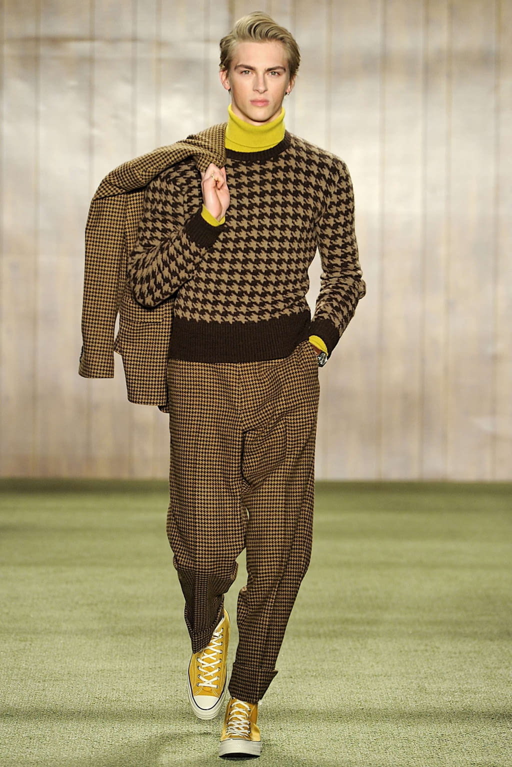 Fashion Week New York Fall/Winter 2019 look 5 from the Todd Snyder collection menswear