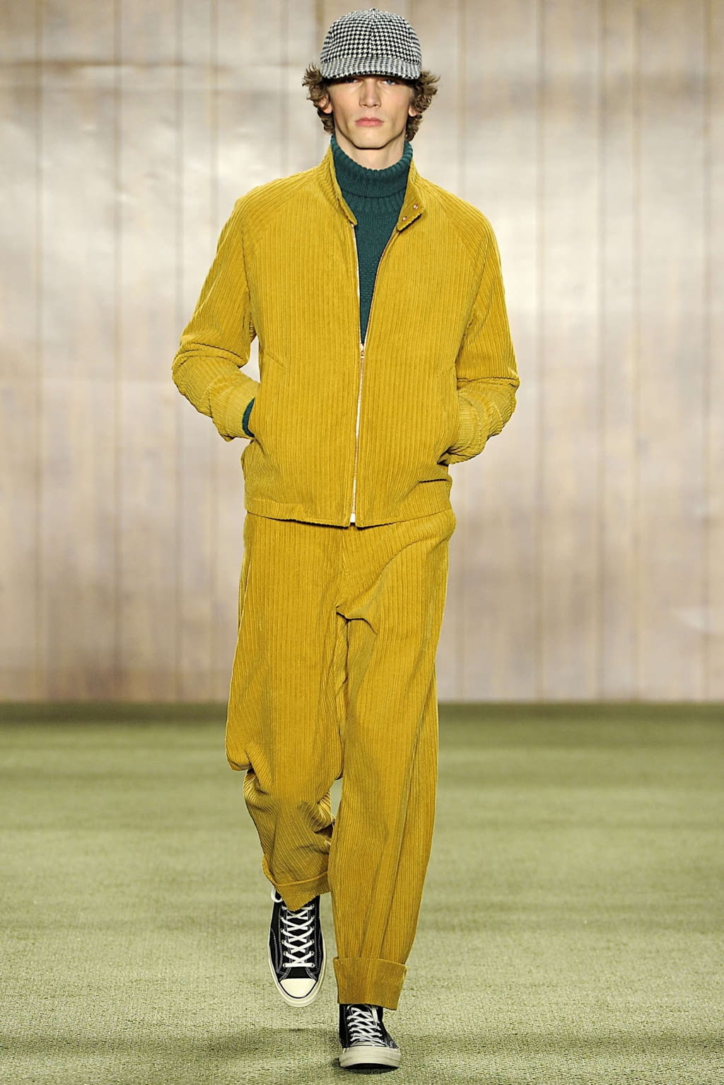 Fashion Week New York Fall/Winter 2019 look 8 from the Todd Snyder collection menswear