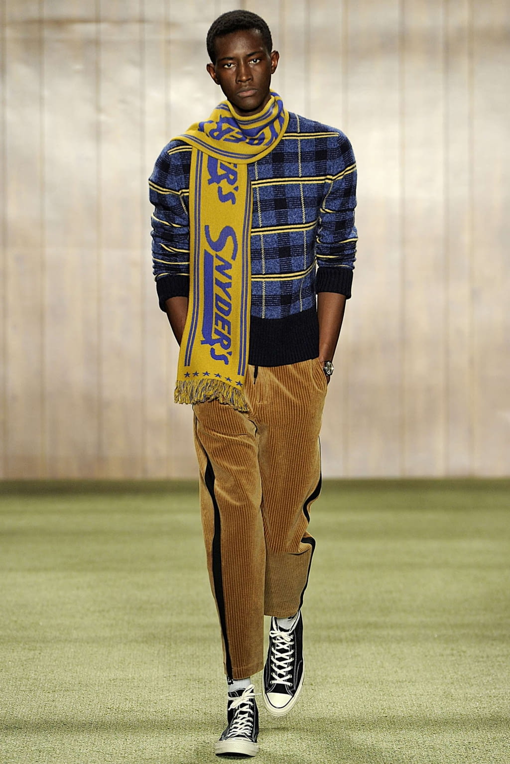 Fashion Week New York Fall/Winter 2019 look 10 from the Todd Snyder collection menswear