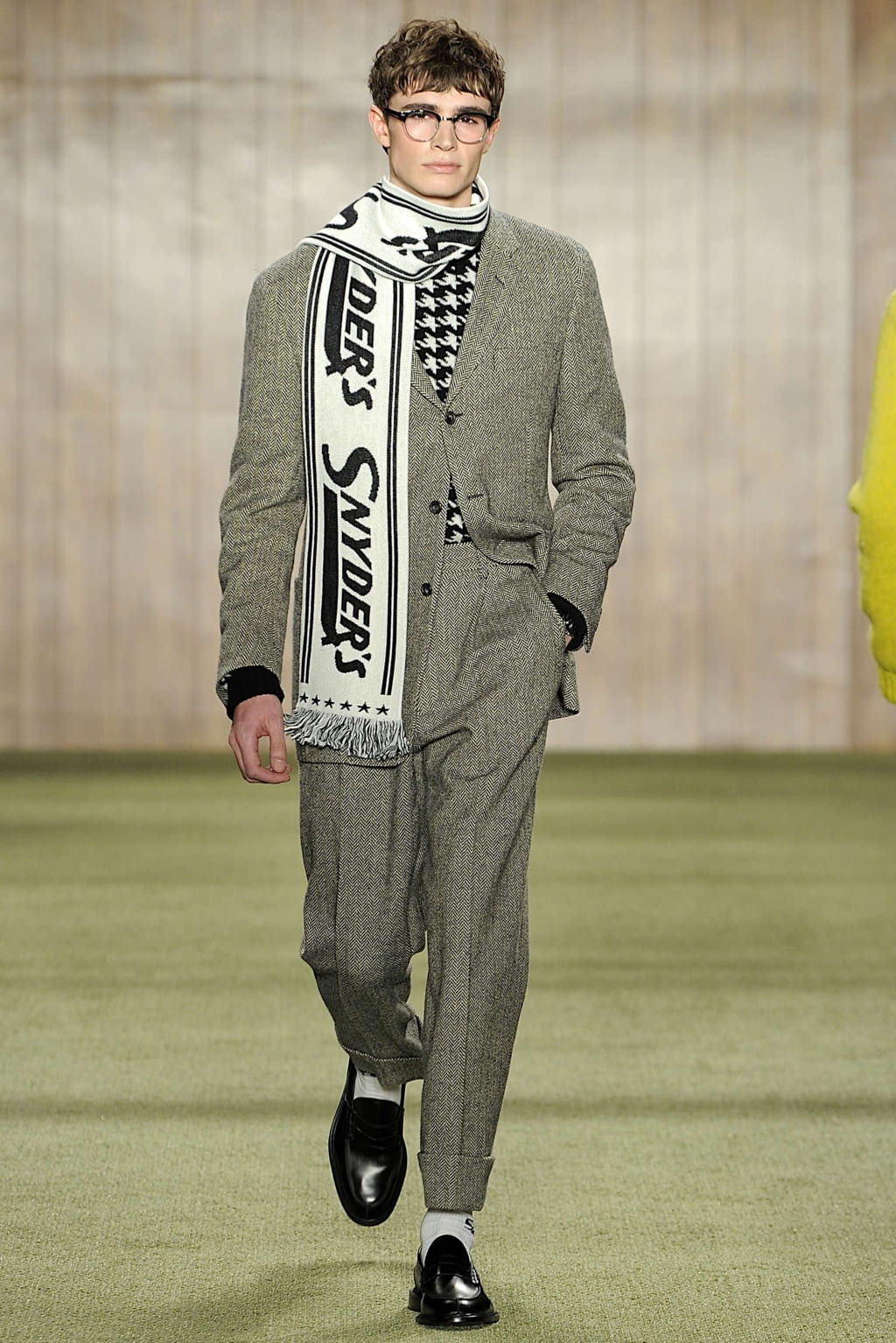 Fashion Week New York Fall/Winter 2019 look 19 from the Todd Snyder collection menswear