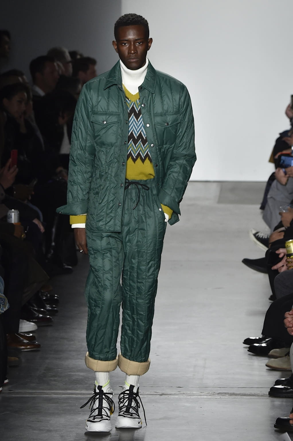 Fashion Week New York Fall/Winter 2020 look 4 from the Todd Snyder collection 男装