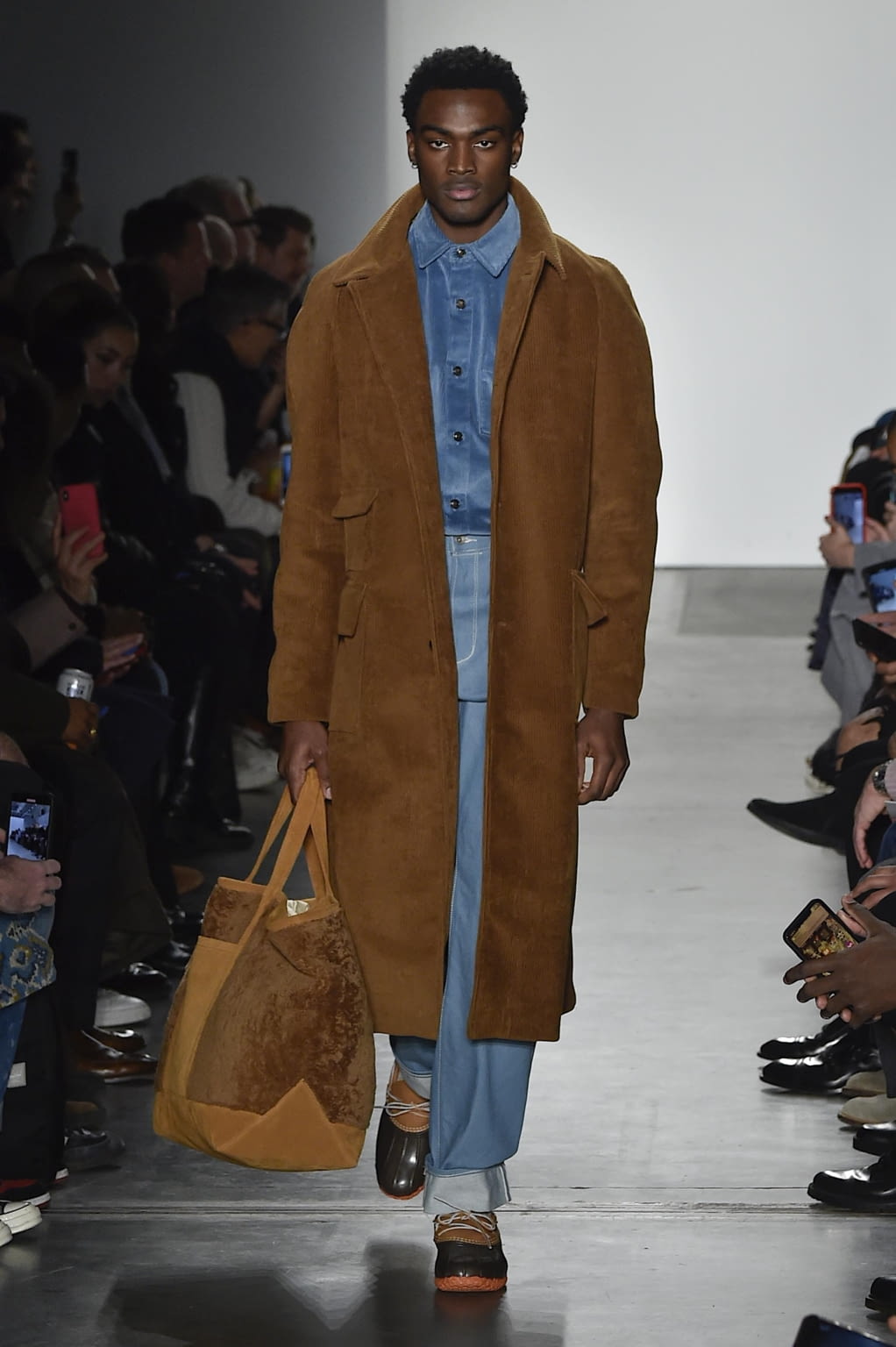 Fashion Week New York Fall/Winter 2020 look 28 from the Todd Snyder collection 男装