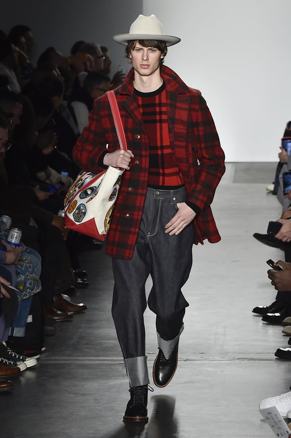 Fashion Week New York Fall/Winter 2020 look 45 from the Todd Snyder collection menswear