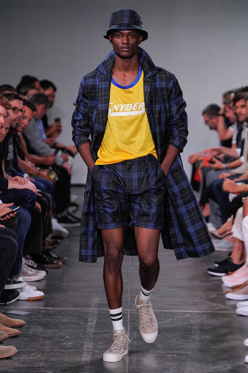 Fashion Week New York Spring/Summer 2019 look 2 from the Todd Snyder collection menswear