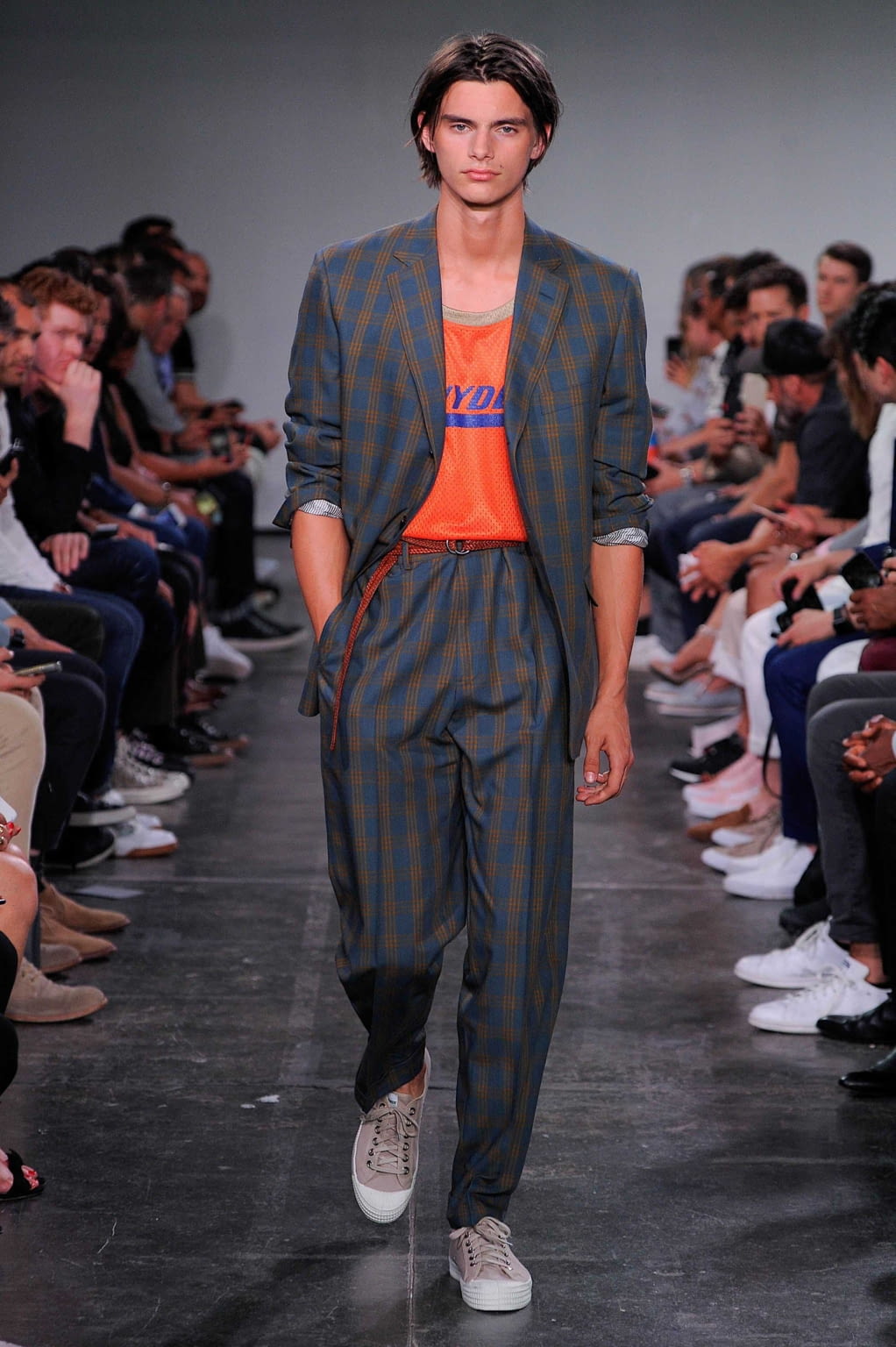 Fashion Week New York Spring/Summer 2019 look 3 from the Todd Snyder collection menswear