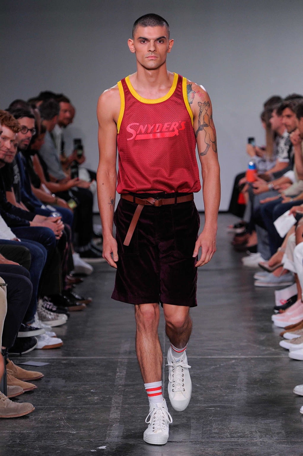 Fashion Week New York Spring/Summer 2019 look 10 from the Todd Snyder collection menswear