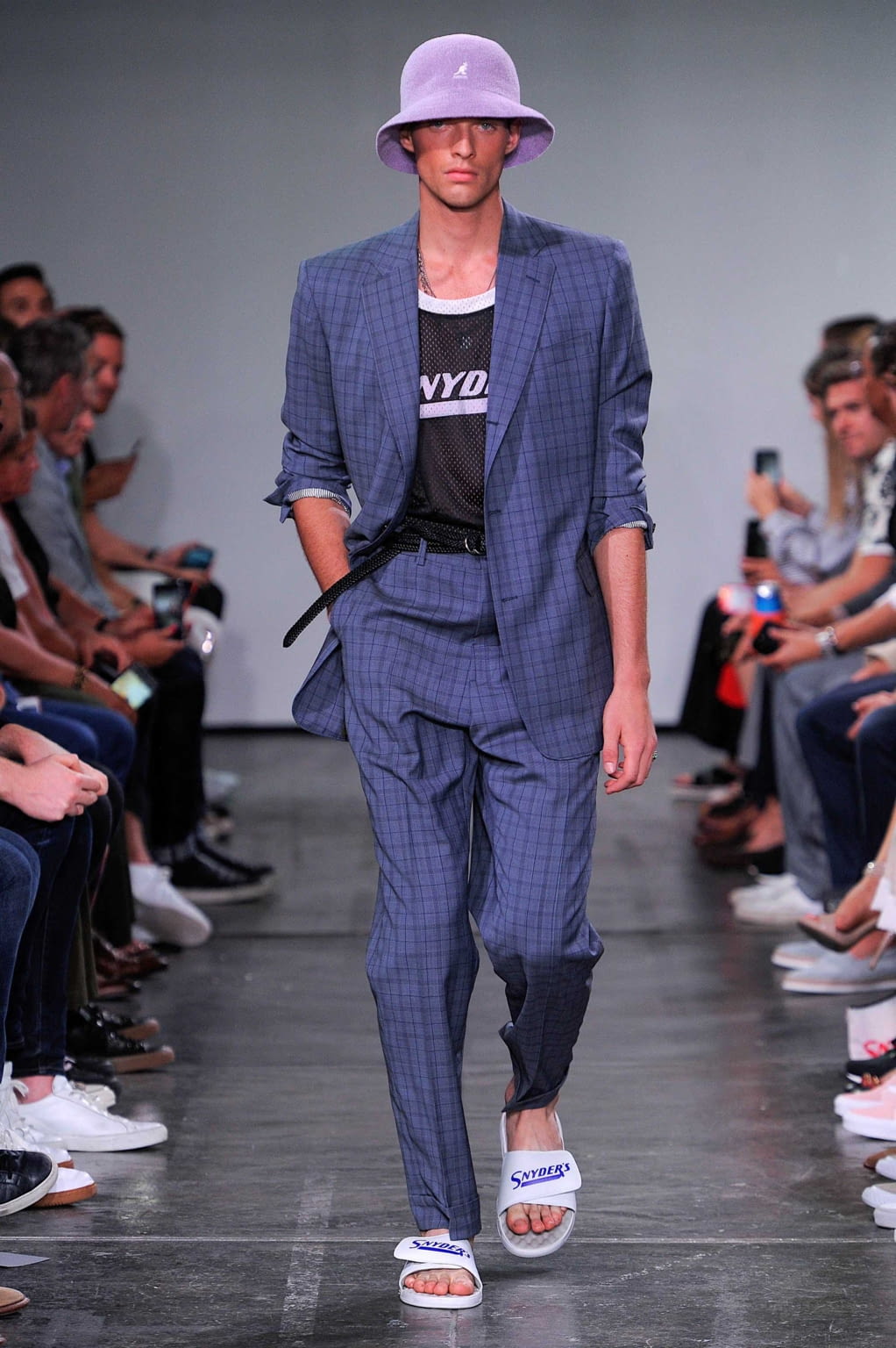 Fashion Week New York Spring/Summer 2019 look 19 from the Todd Snyder collection menswear