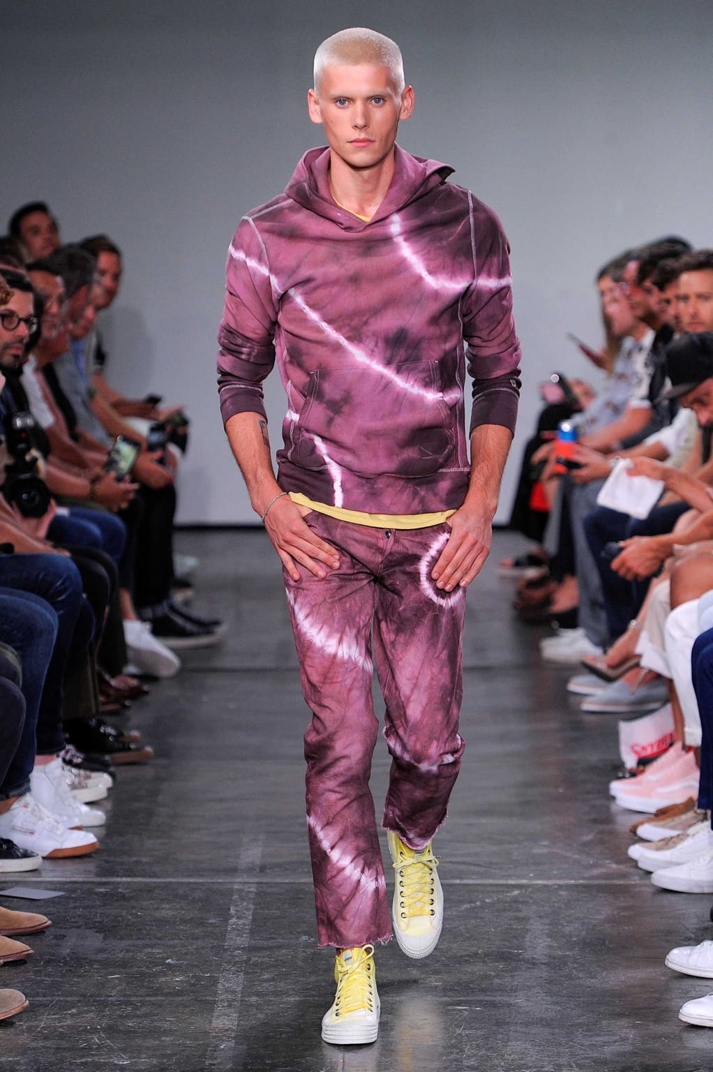 Fashion Week New York Spring/Summer 2019 look 26 from the Todd Snyder collection menswear