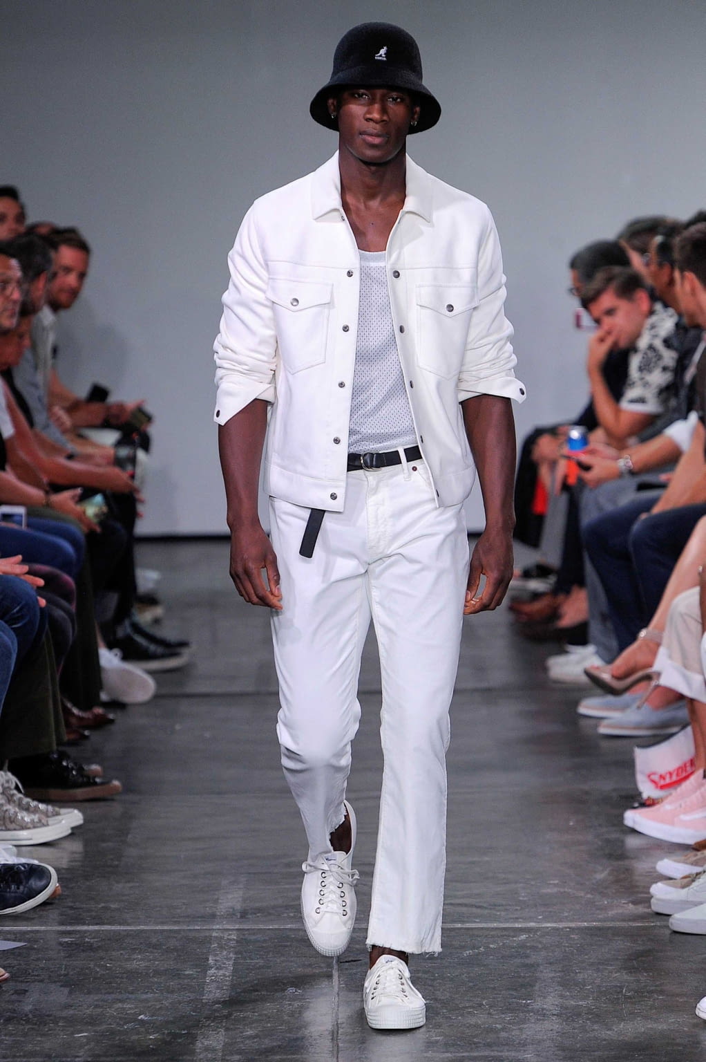 Fashion Week New York Spring/Summer 2019 look 44 from the Todd Snyder collection menswear