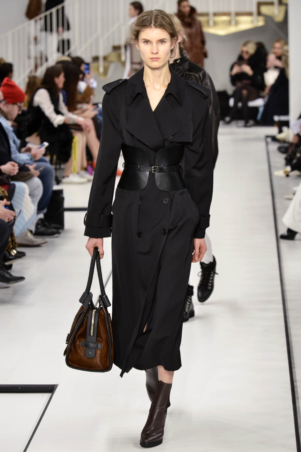 Fashion Week Milan Fall/Winter 2017 look 13 from the Tod's collection womenswear
