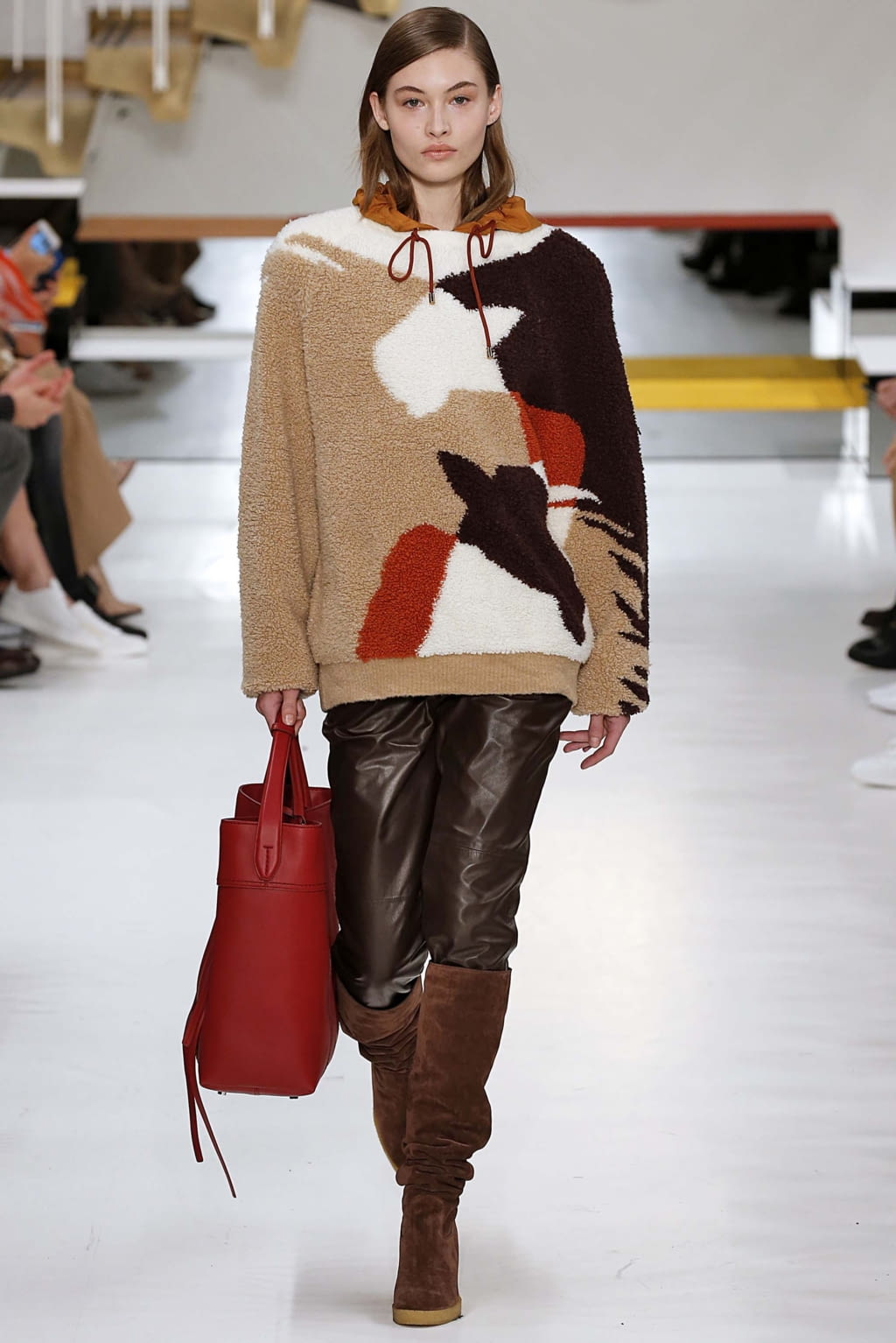 Fashion Week Milan Fall/Winter 2018 look 9 from the Tod's collection 女装