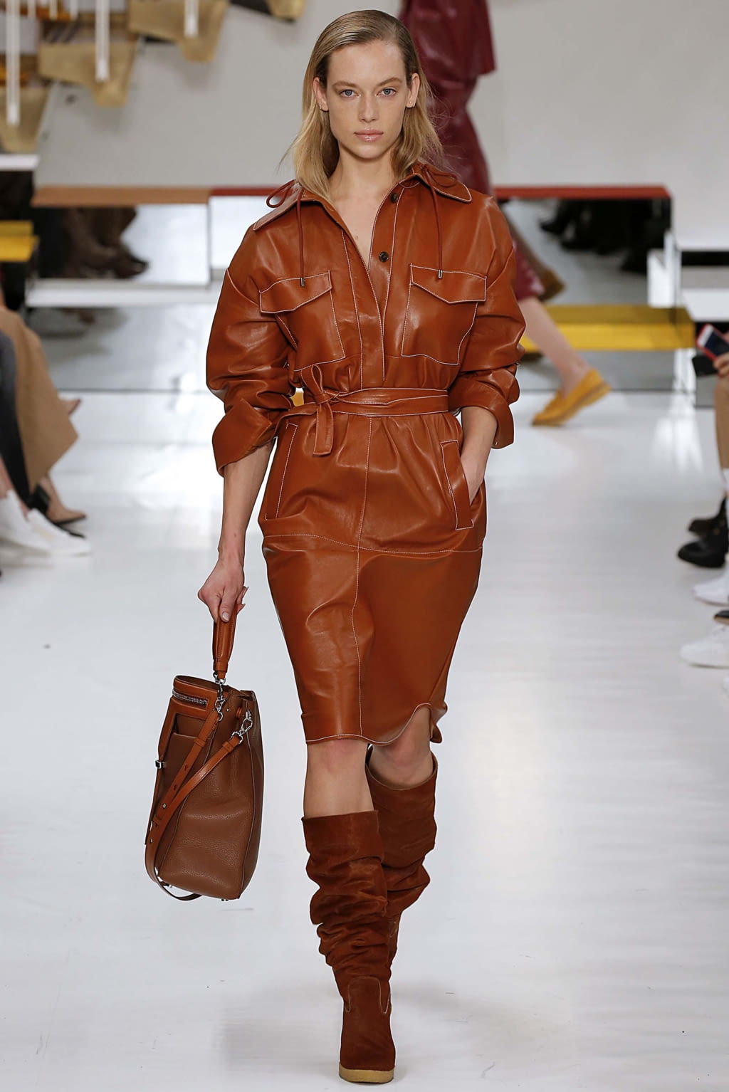Fashion Week Milan Fall/Winter 2018 look 19 from the Tod's collection womenswear