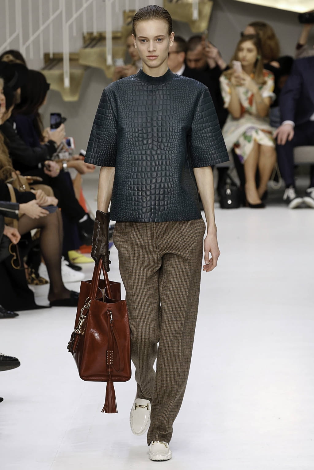 Fashion Week Milan Fall/Winter 2019 look 23 from the Tod's collection 女装