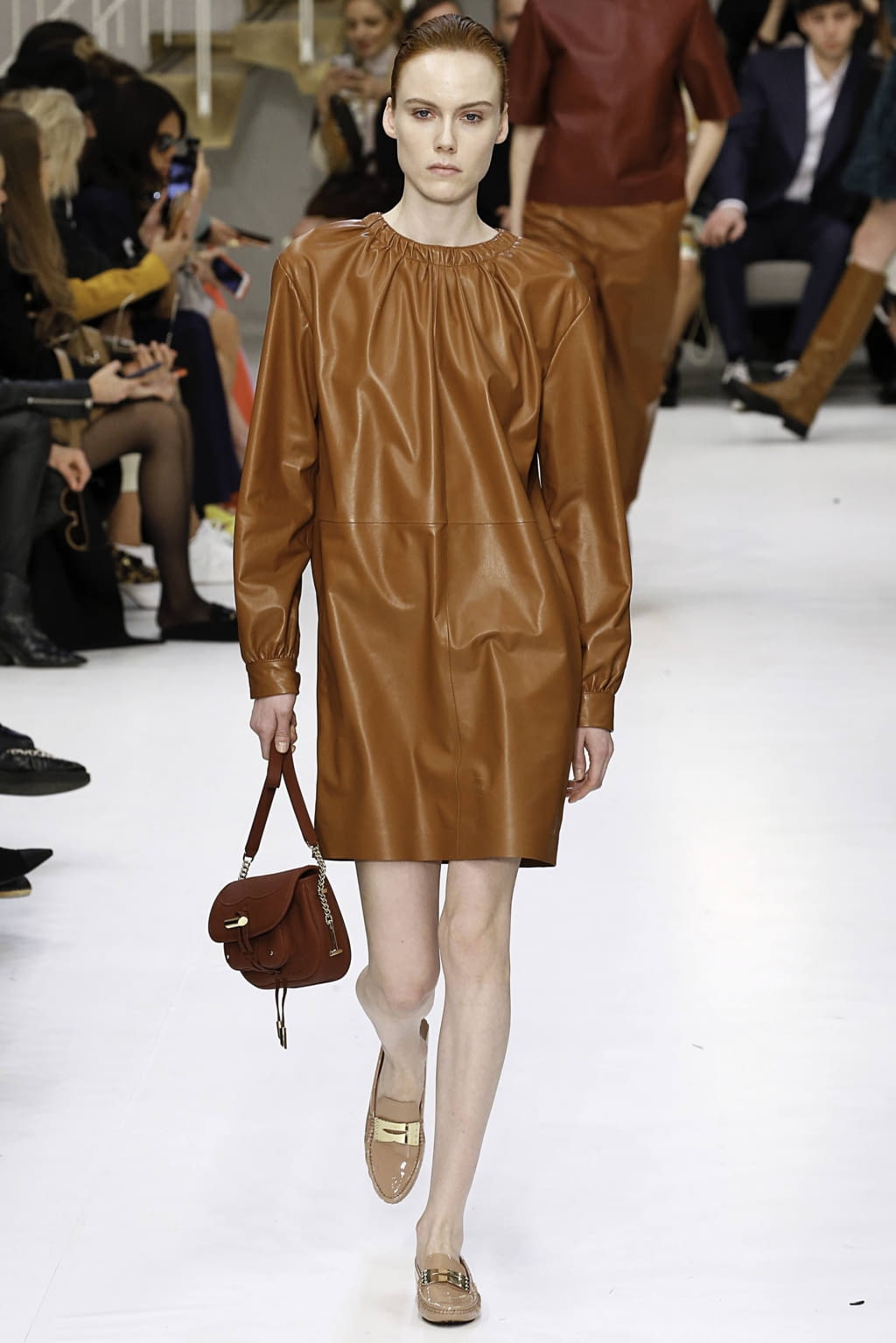 Fashion Week Milan Fall/Winter 2019 look 35 from the Tod's collection womenswear