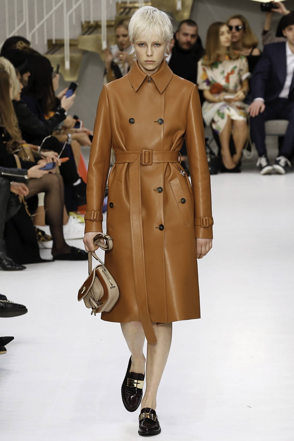 Fashion Week Milan Fall/Winter 2019 look 38 from the Tod's collection womenswear