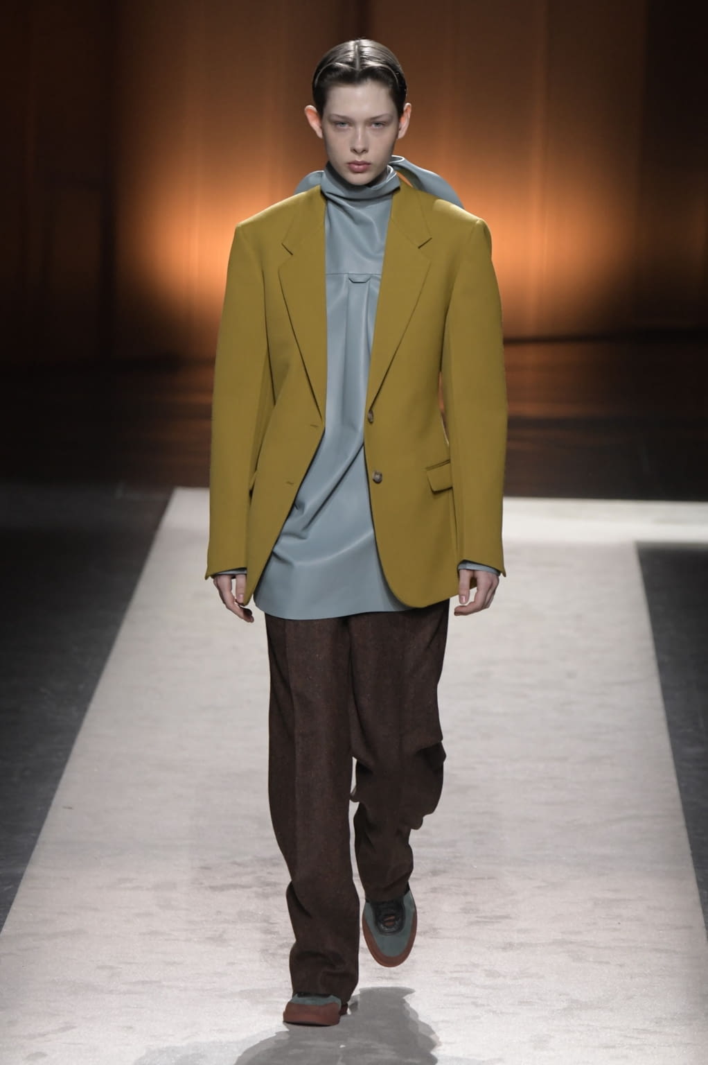 Fashion Week Milan Fall/Winter 2020 look 5 from the Tod's collection 女装