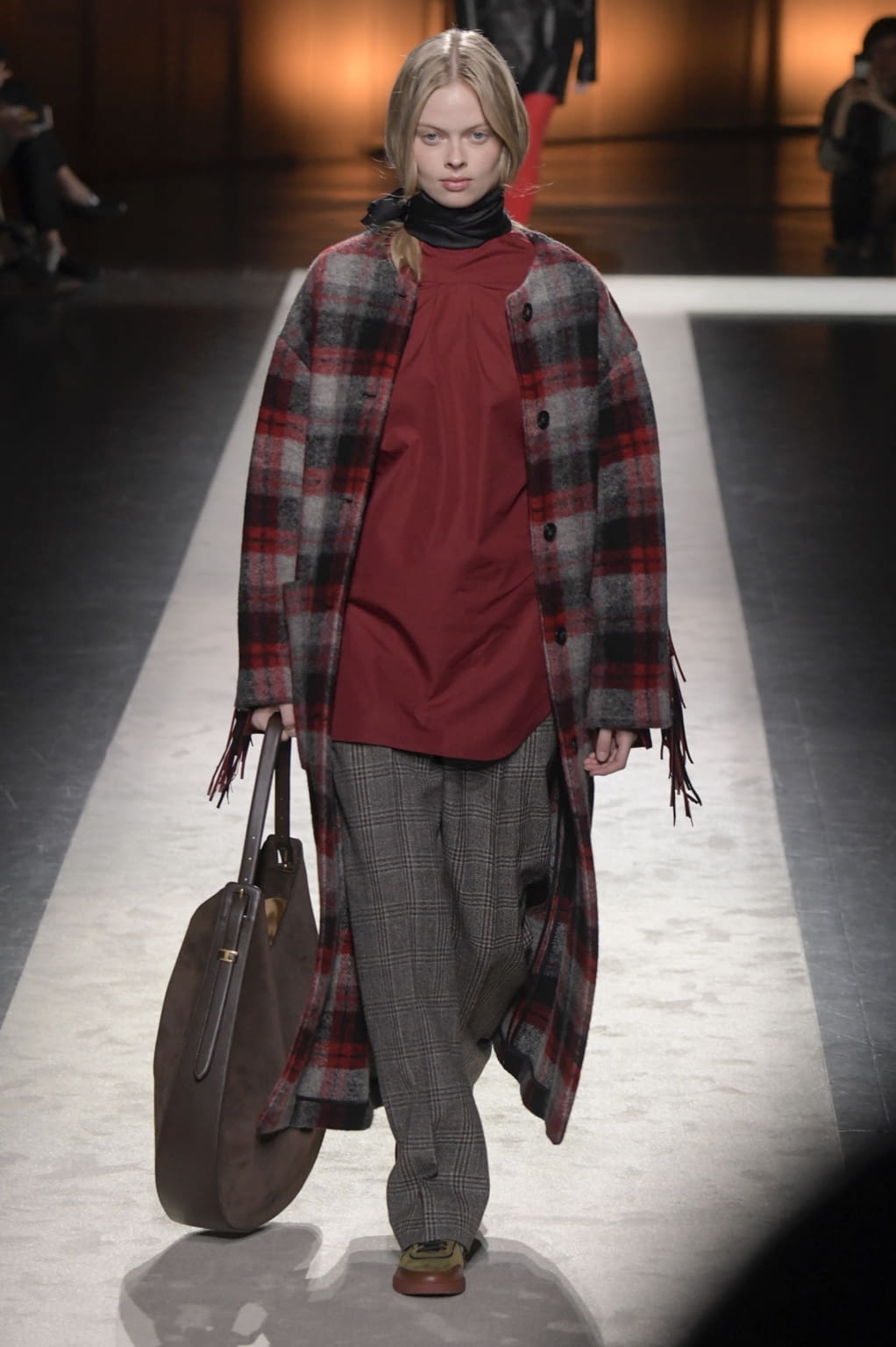 Fashion Week Milan Fall/Winter 2020 look 21 from the Tod's collection womenswear