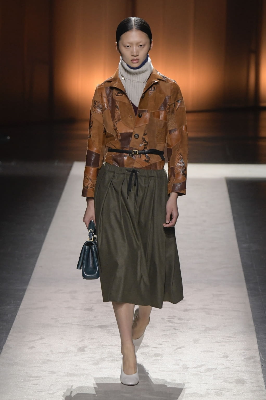 Fashion Week Milan Fall/Winter 2020 look 35 from the Tod's collection womenswear