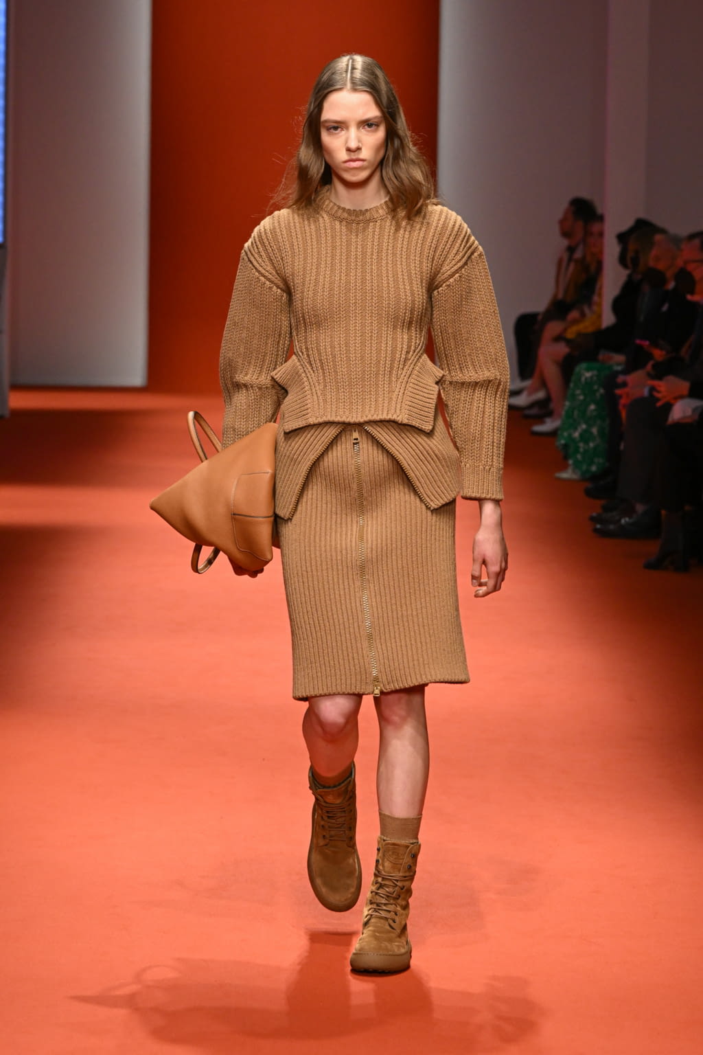 Fashion Week Milan Fall/Winter 2022 look 8 from the Tod's collection womenswear
