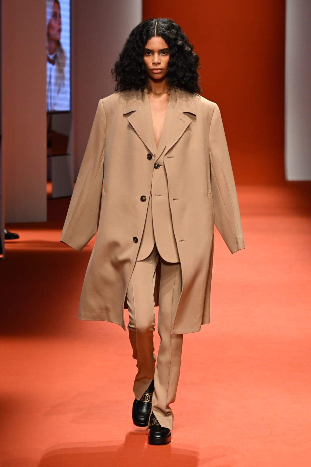 Fashion Week Milan Fall/Winter 2022 look 9 de la collection Tod's womenswear