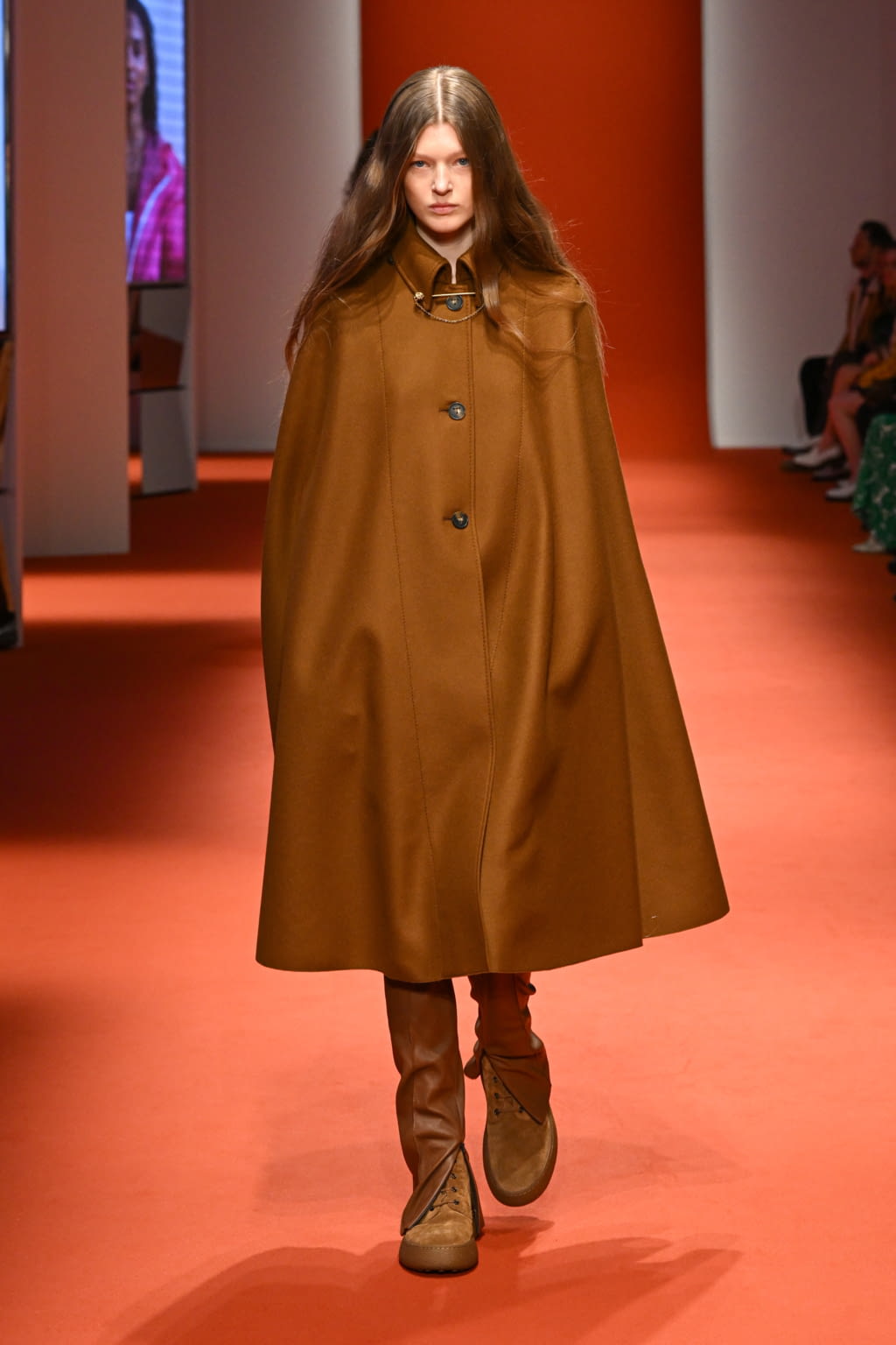 Fashion Week Milan Fall/Winter 2022 look 12 from the Tod's collection womenswear