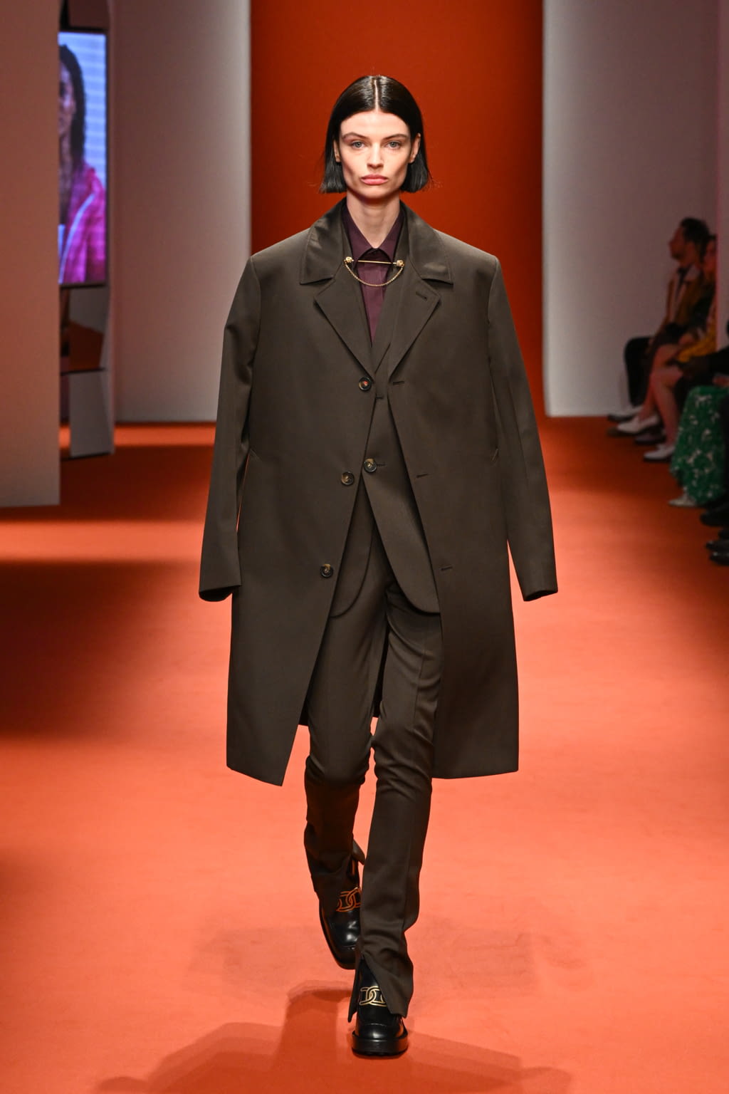 Fashion Week Milan Fall/Winter 2022 look 7 from the Tod's collection womenswear