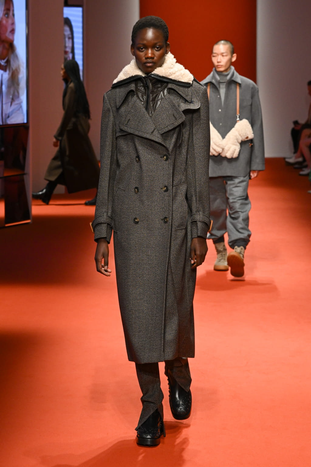 Fashion Week Milan Fall/Winter 2022 look 26 de la collection Tod's womenswear