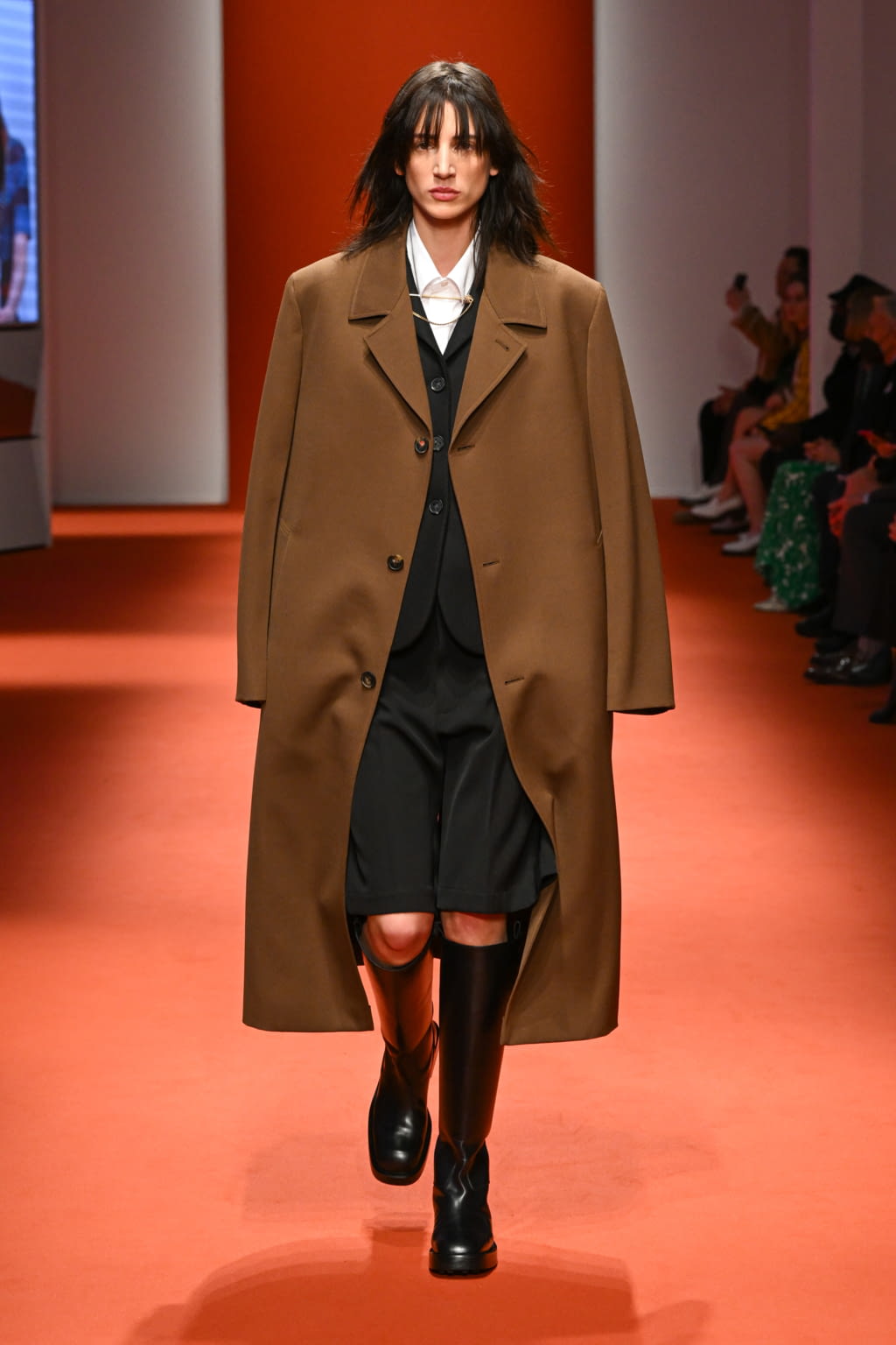 Fashion Week Milan Fall/Winter 2022 look 3 from the Tod's collection womenswear