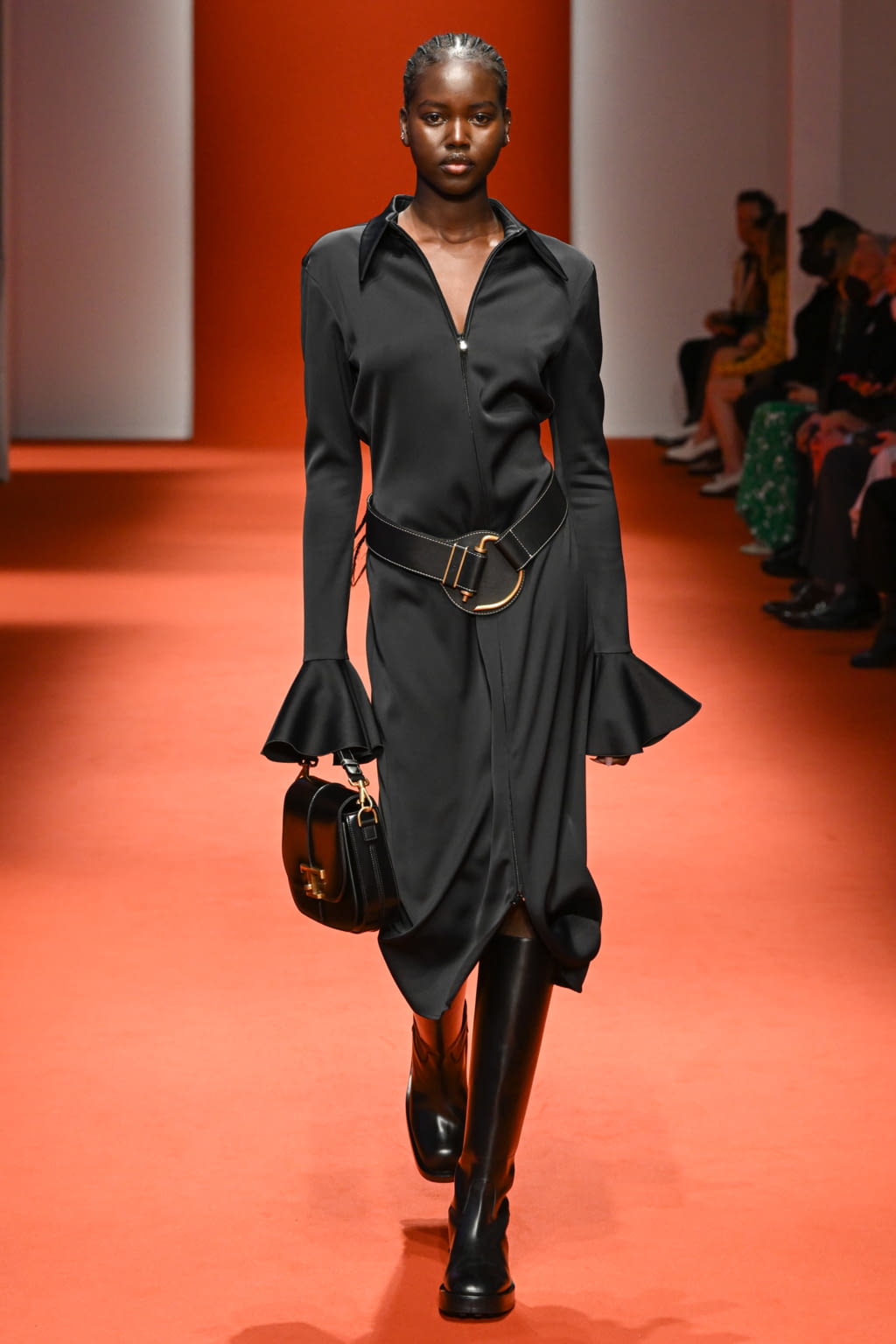Fashion Week Milan Fall/Winter 2022 look 42 from the Tod's collection 女装