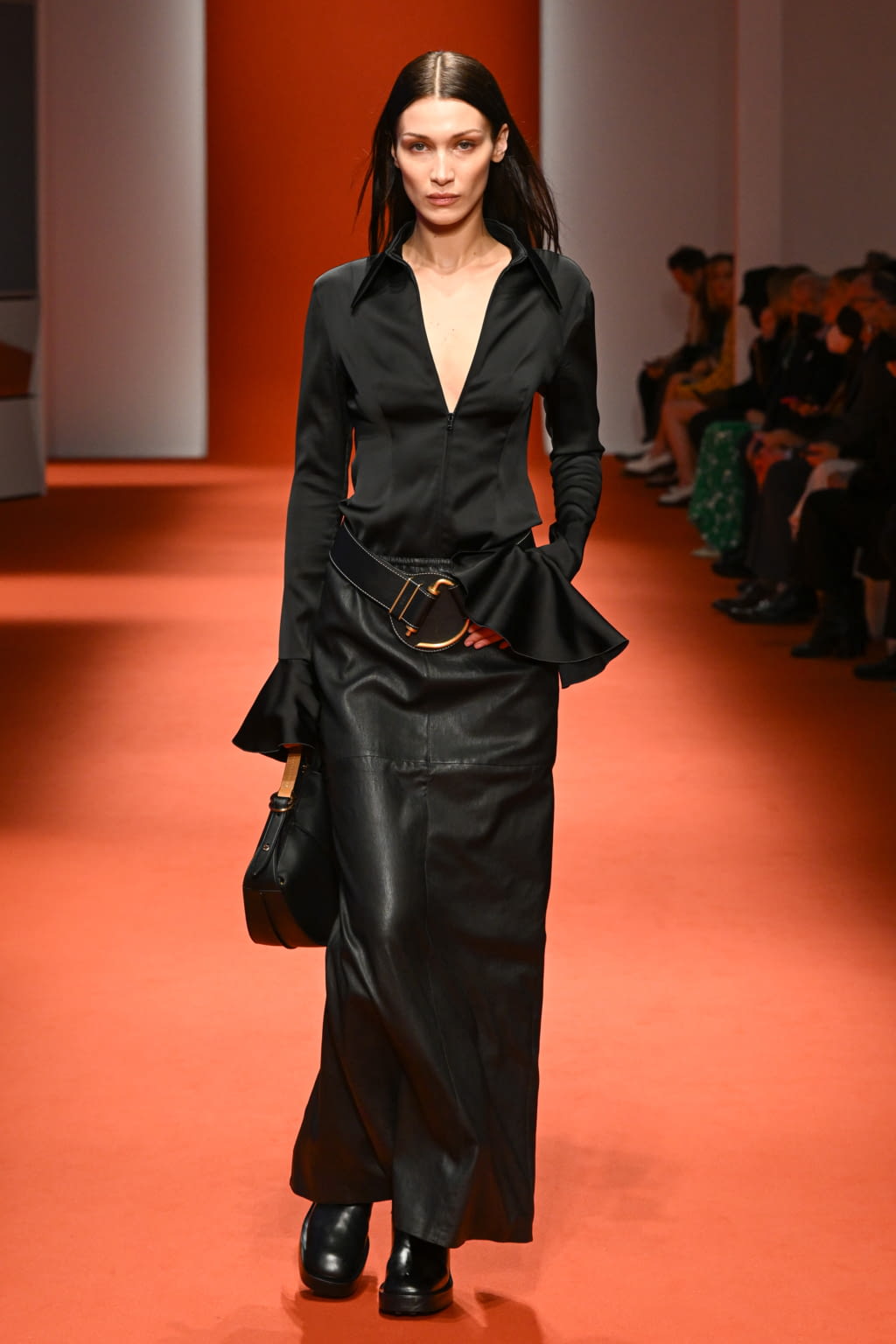 Fashion Week Milan Fall/Winter 2022 look 43 from the Tod's collection 女装