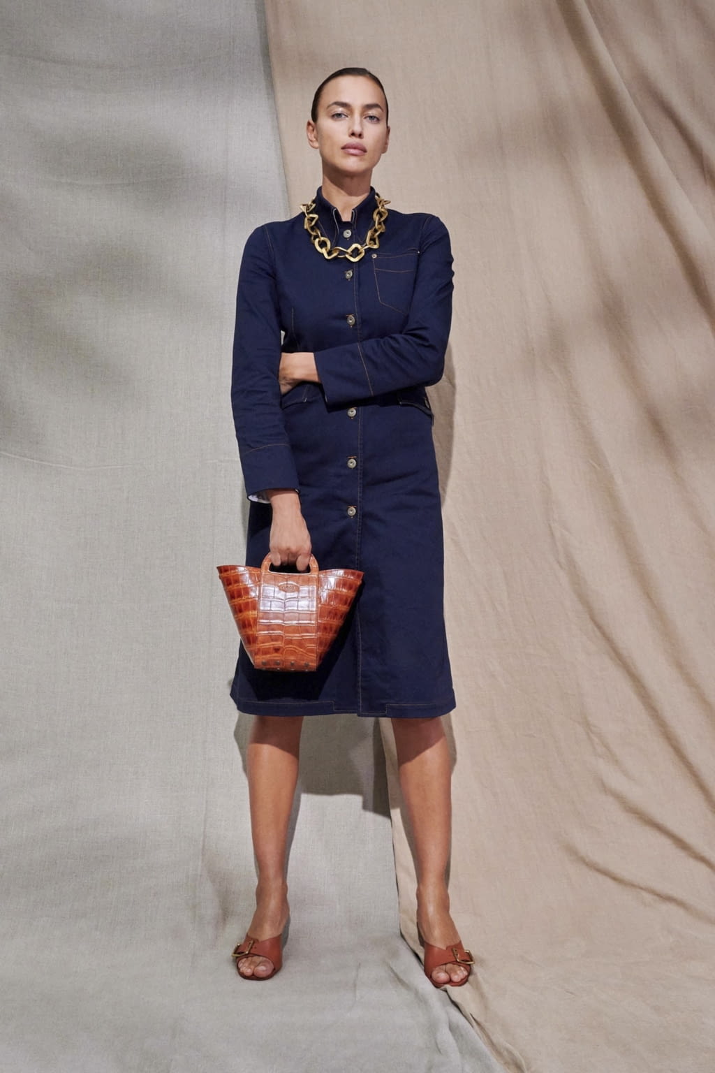Fashion Week Milan Spring/Summer 2021 look 2 from the Tod's collection womenswear